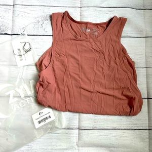 Poppy premium tank